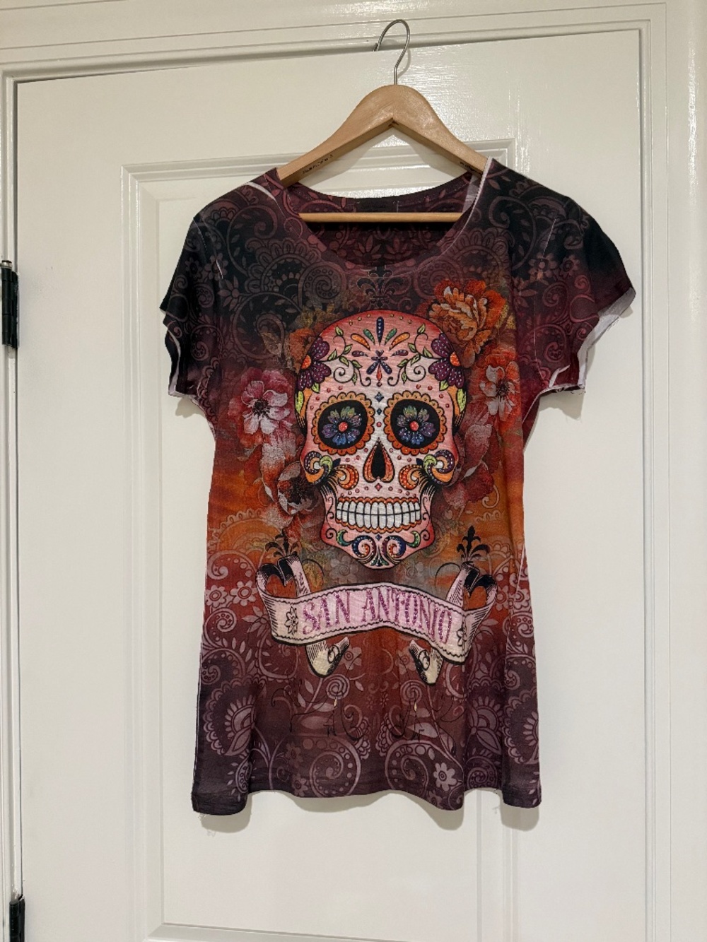 WOMEN'S T-SHIRT